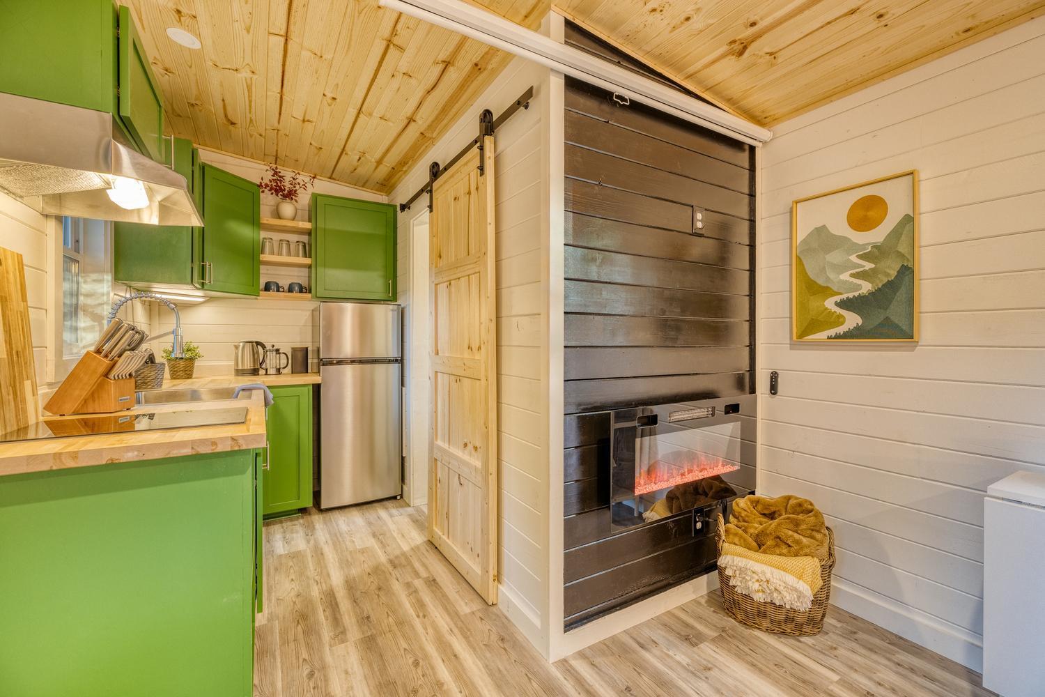Couples Retreat: King Bed:Hot Tub:Firepit & More Blue Ridge Dış mekan fotoğraf