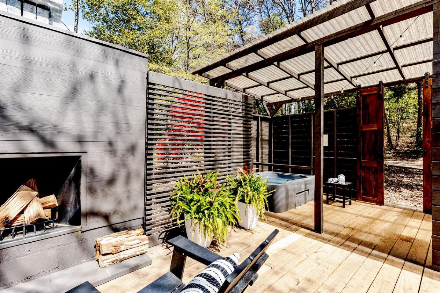 Couples Retreat: King Bed:Hot Tub:Firepit & More Blue Ridge Dış mekan fotoğraf